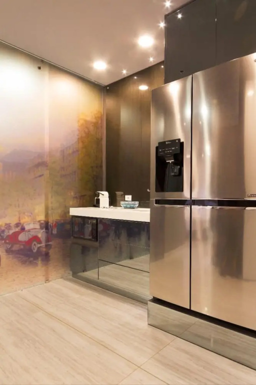 Ultra Luxury 2 Bed Loft in Lleras