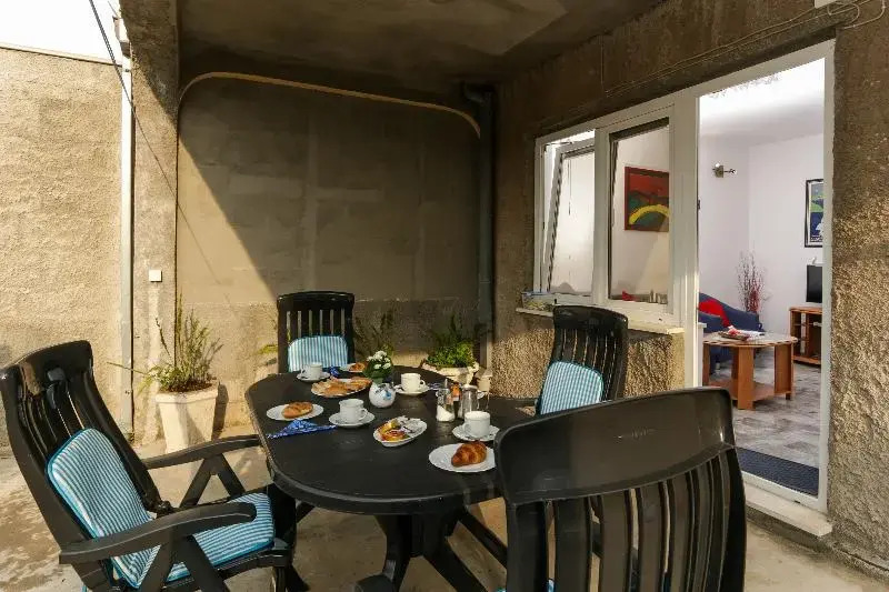 K-apartments