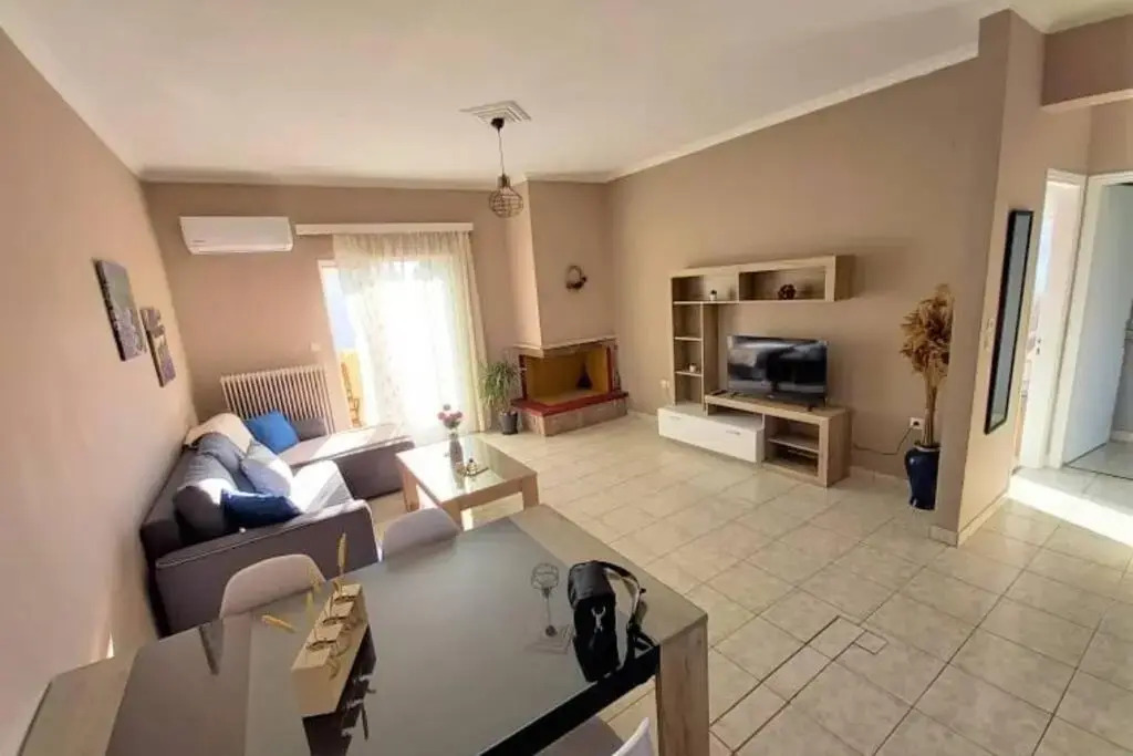 Renovated apartment in Pantokratoras beach