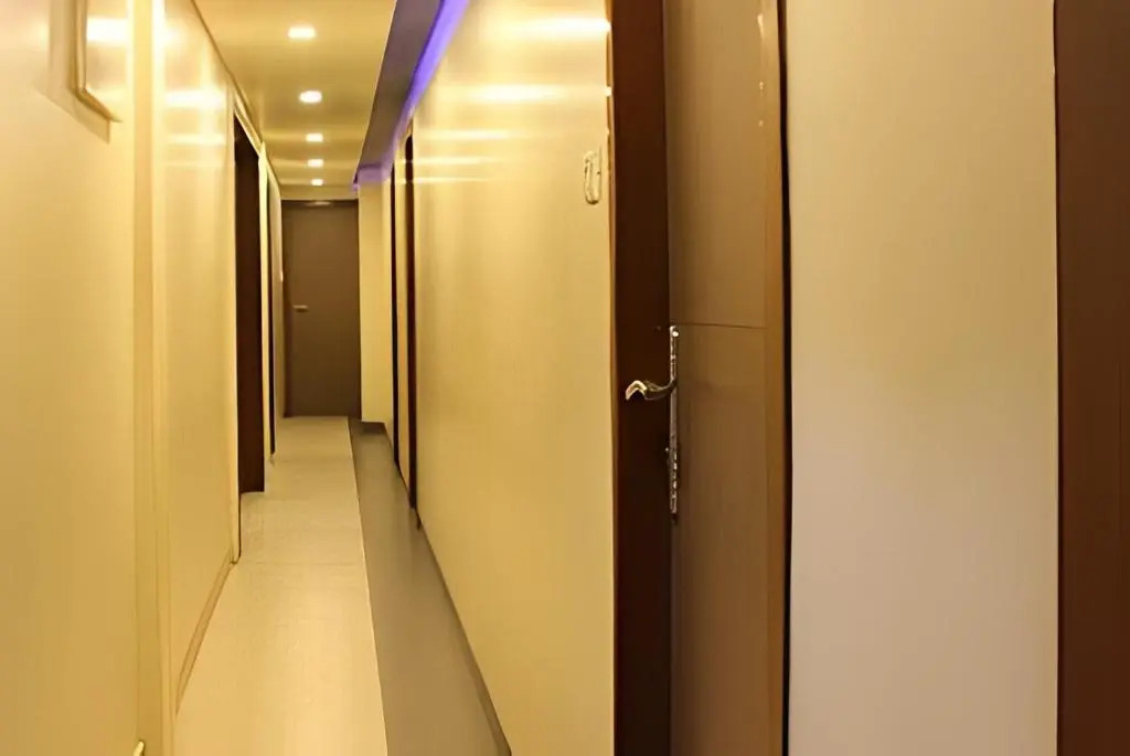 Apollo Guest House - Colaba Causeway