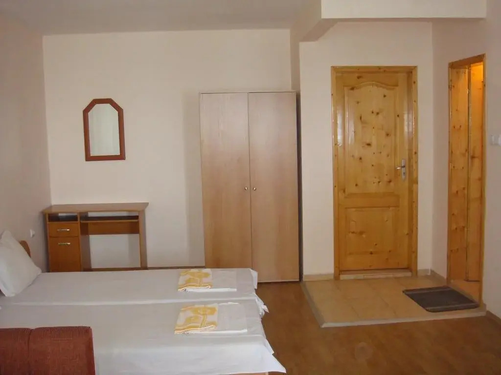 Evi Apartments 1
