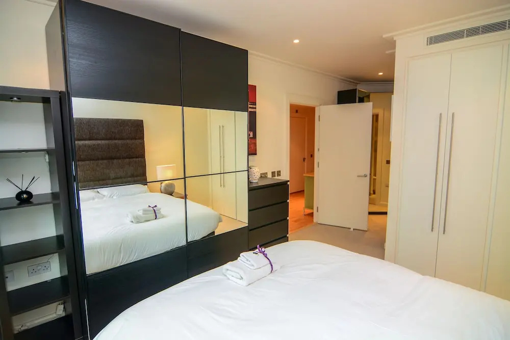 Discovery Dock Apartments East by Primestay London