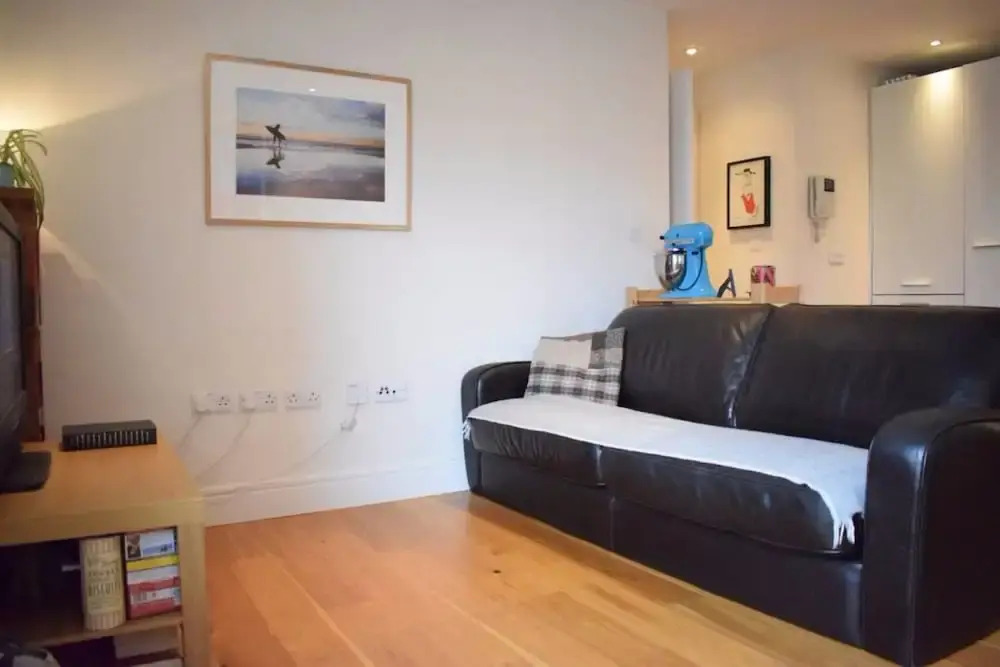 2 Bed Brixton Flat
