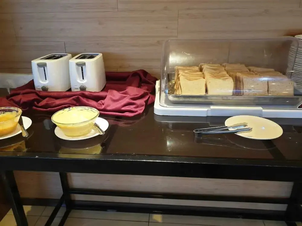 Levenue Hotel