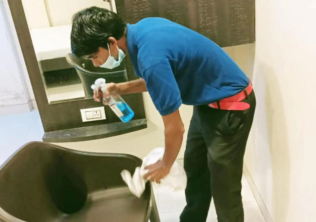 Hotel New Elite Inn - Near MIDC Turbhe Navi Mumbai