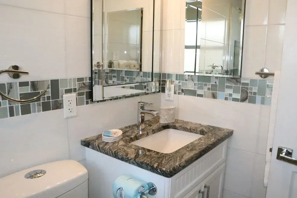 Jamaica Royale 020 - 1 Br Condo