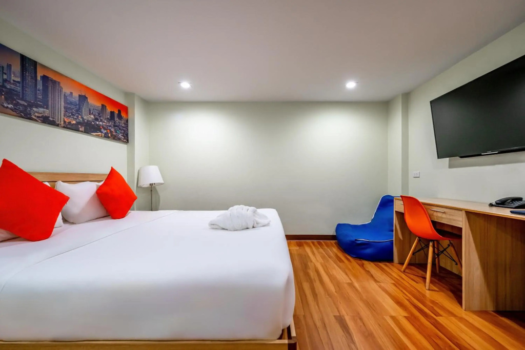 7 Days Premium Hotel at Icon Siam Station - No Parking