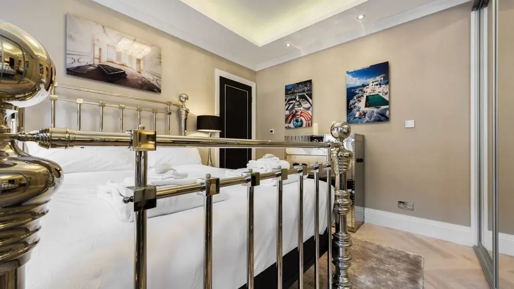 Luxury 1BR Tower Bridge London