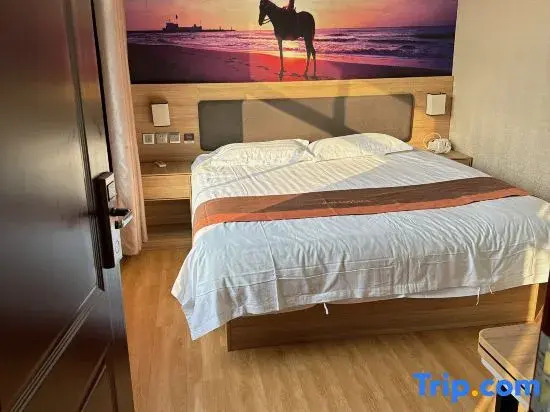 Yunlingge Hotel