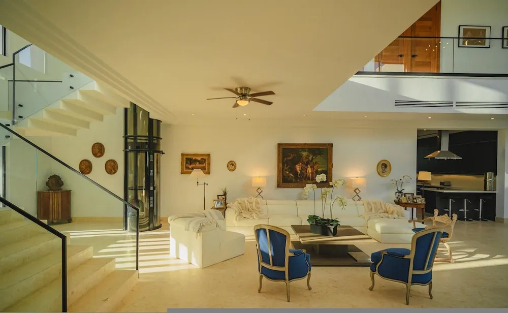 New Lake Front Villa in Golf and Beach Resort