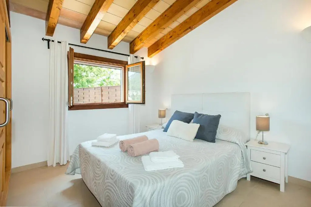 Owl Booking Villa La Rafal - Luxury Retreat with Mountain Views