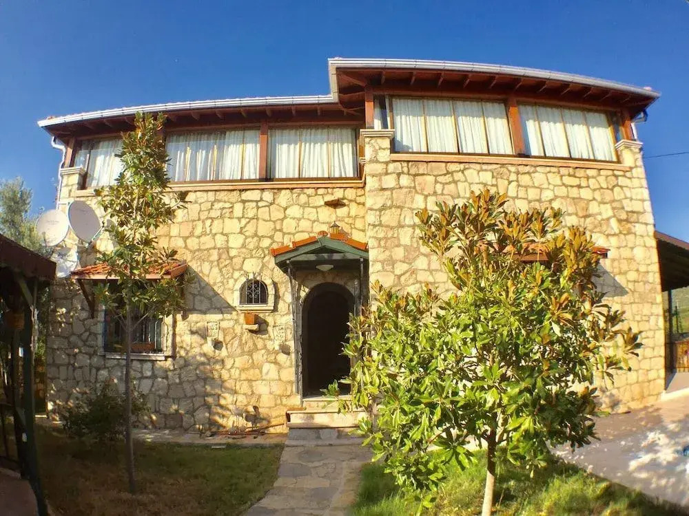 Tas Konak