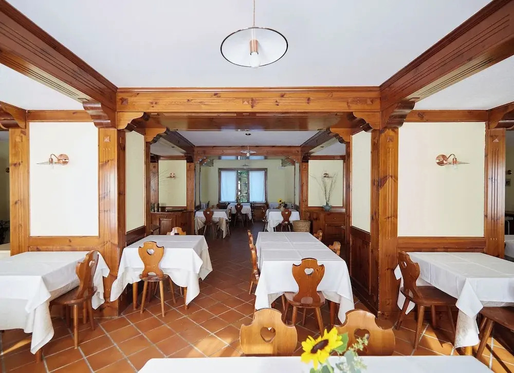 Villa Alpina Hotel