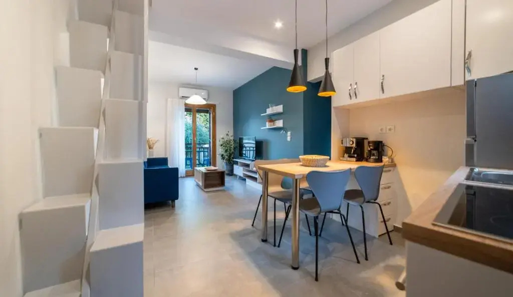 IONIS Apartments