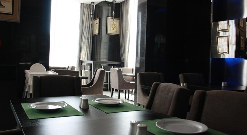 White Feather Hotel Apartments