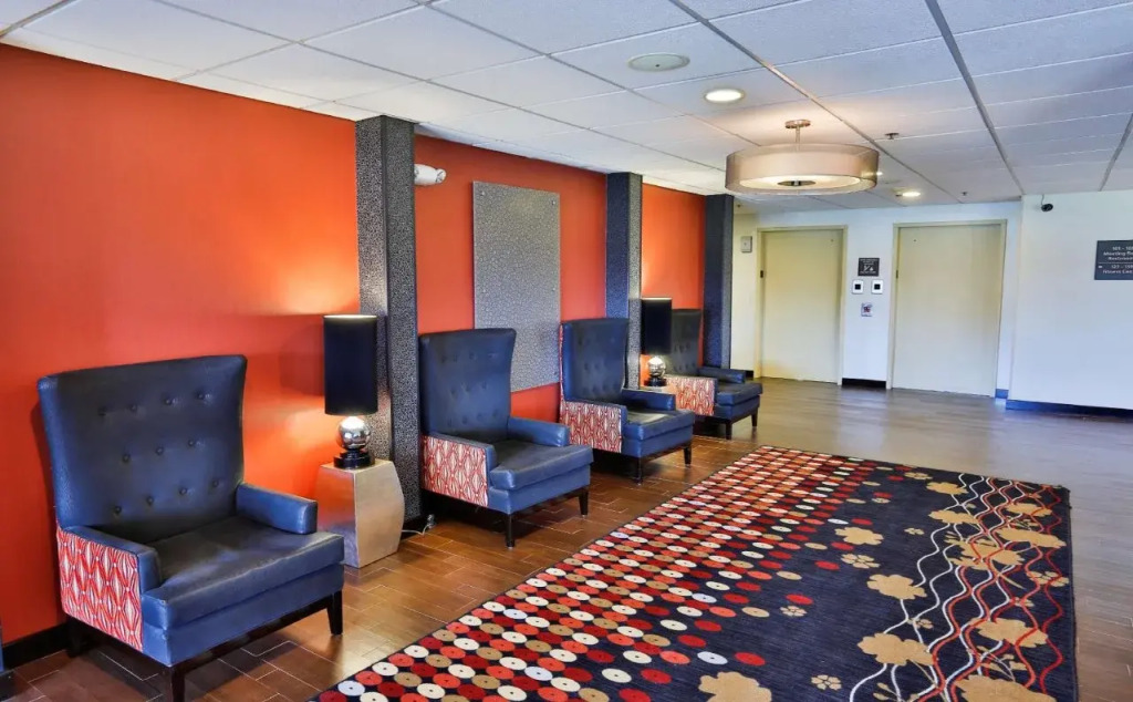 Hampton Inn Chicago-Naperville