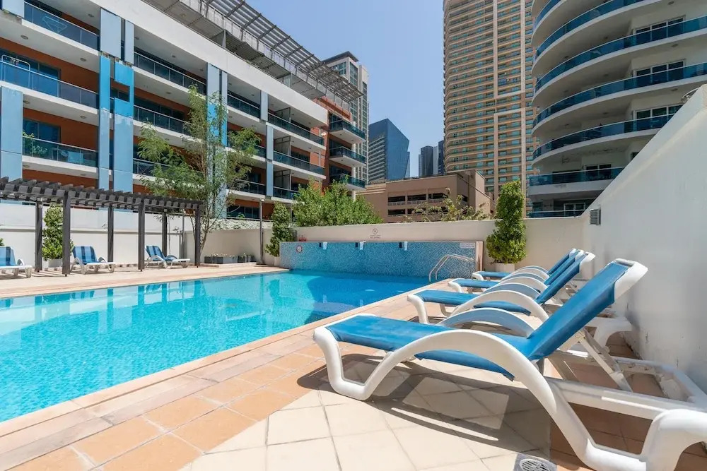 GLOBALSTAY. Marina Residences. Pool, Gym