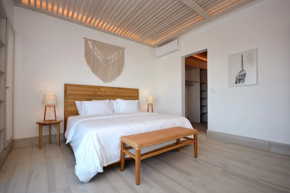 MAYAN MONK Suites