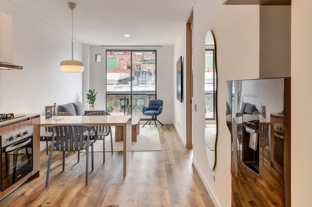 w Amazing 2BR w Balcony in Chapinero Alto