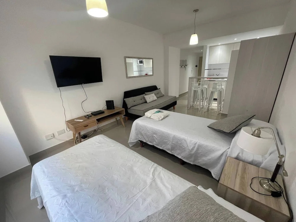 Studio In San Telmo- Paseo De La Cisterna- 529