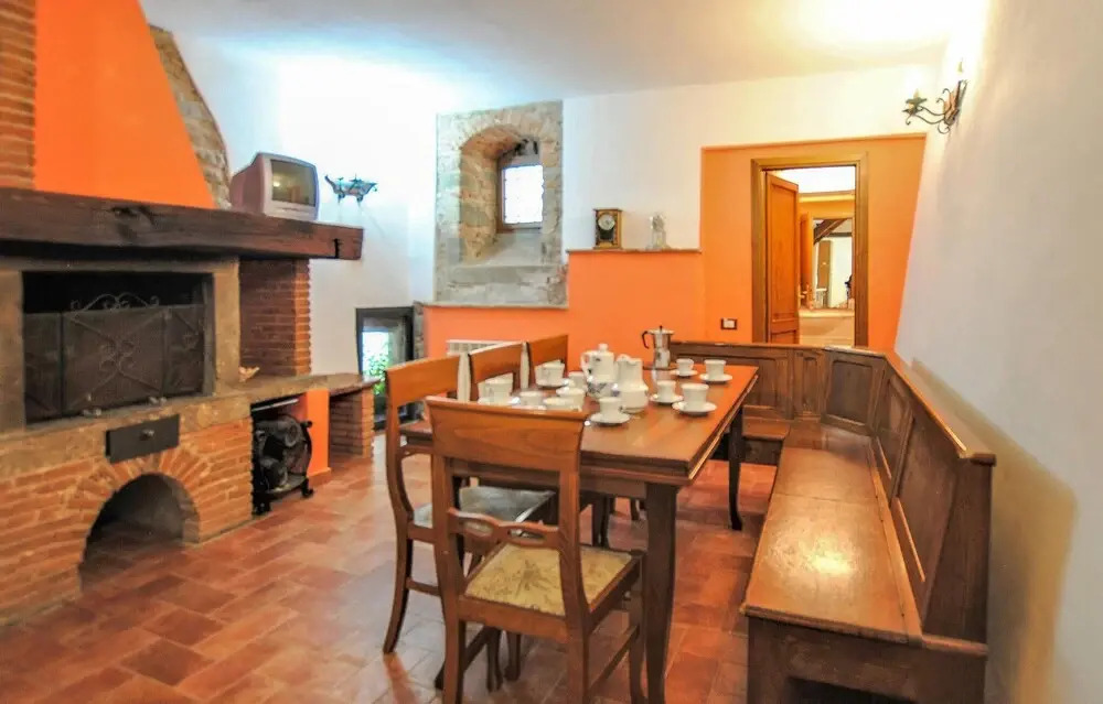 Stunning Home In Marliana