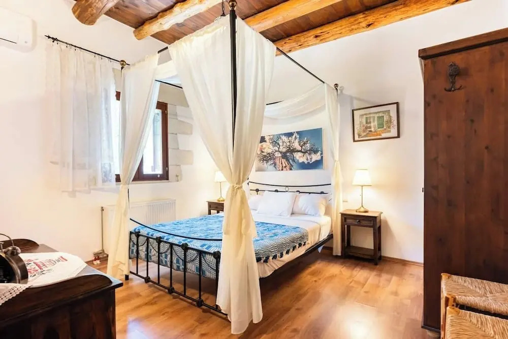 Villa Aloni