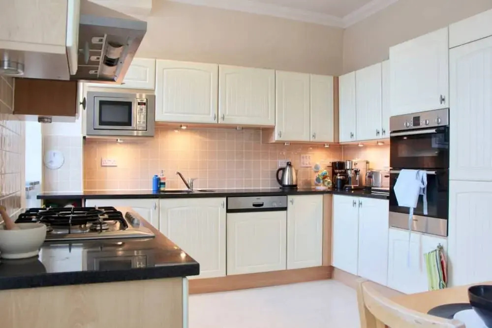 1 Bedroom Flat Apartment