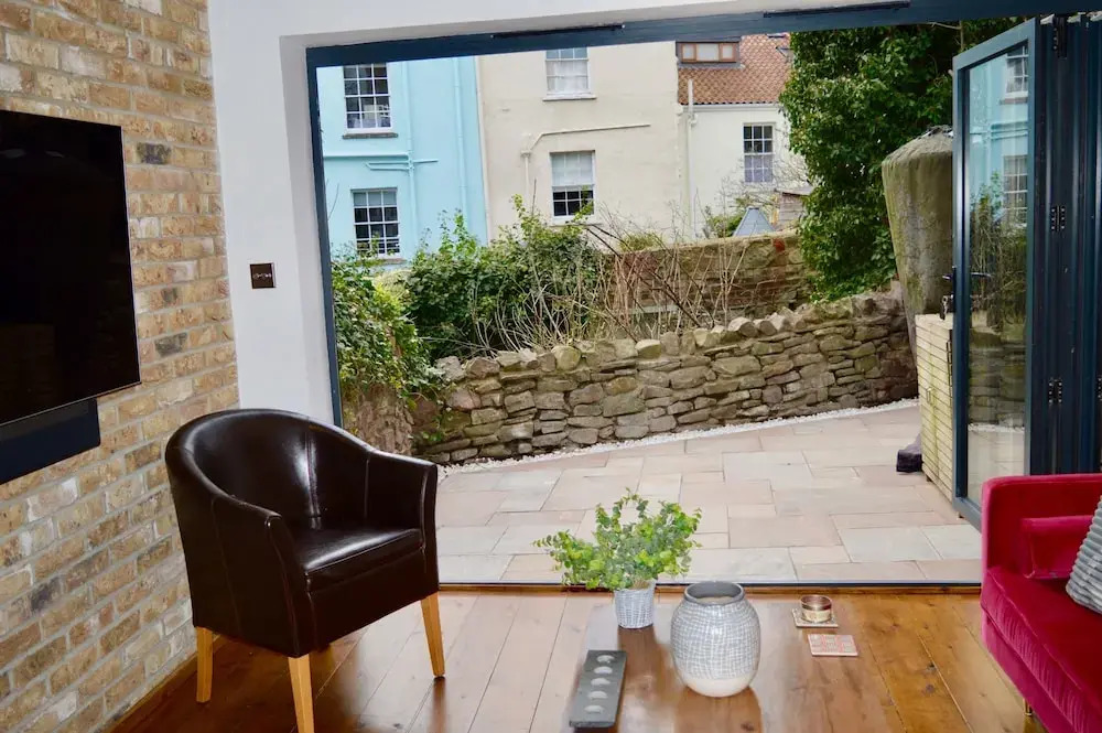 Bright 3 Bedroom Home Bristol