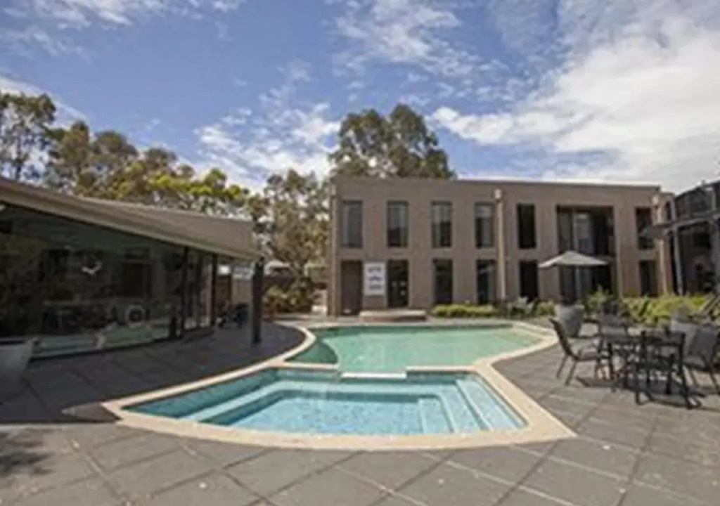 Dingley International Motel