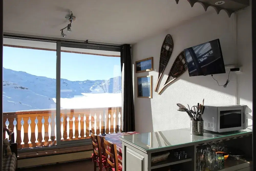 lovely studio with a nice view on the slopes Holiday home 0 agence la