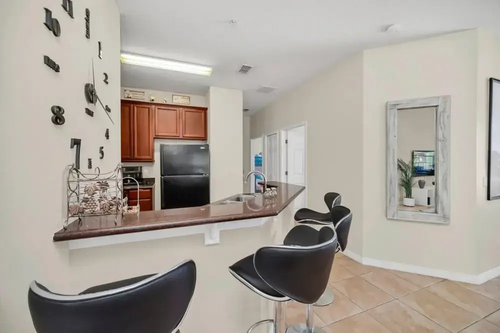 Brand NEW Garden View Condo Minutes to Disney