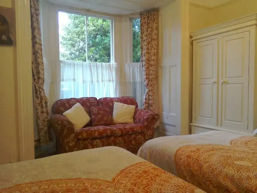 6-bed House in Snowdonia With Your own Private pub