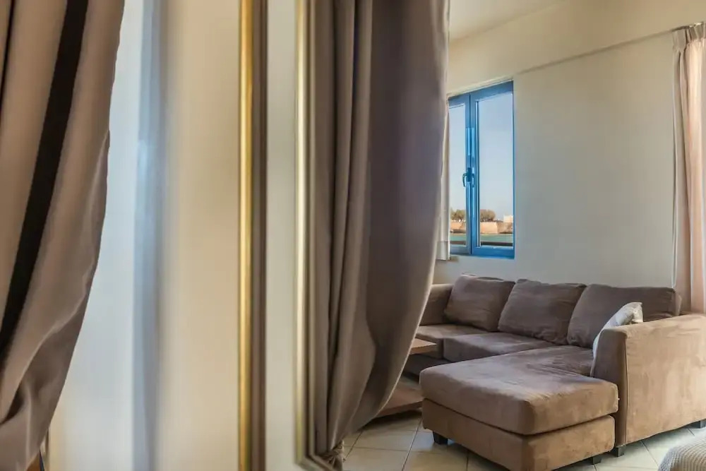 Nais Apartments & Studios