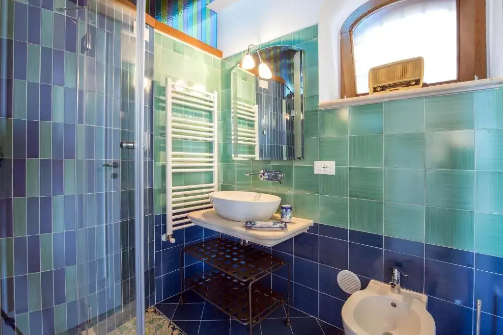 Starhost - Casa Ada - Luxury Apartment with Seaview Terrace