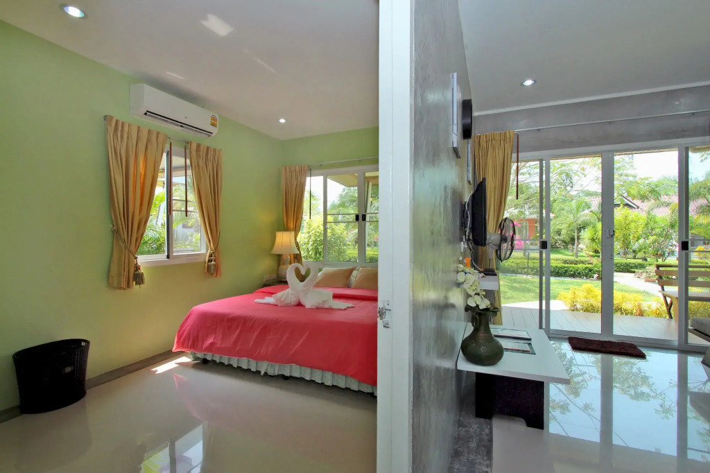 Maikhao Home Garden Bungalow