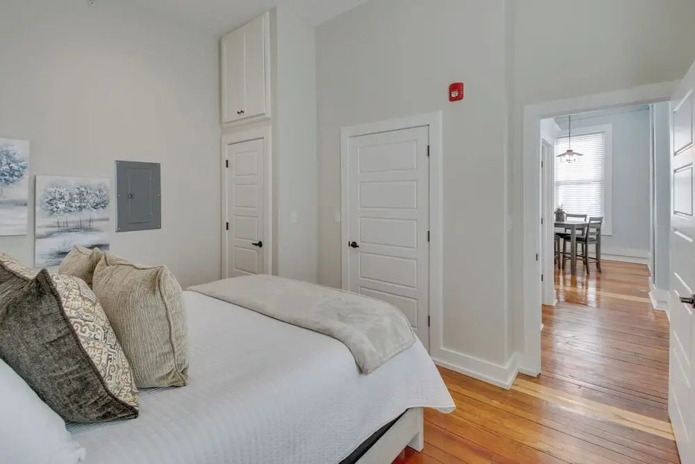 Modern Downtown Hot Springs Vacation Rental!