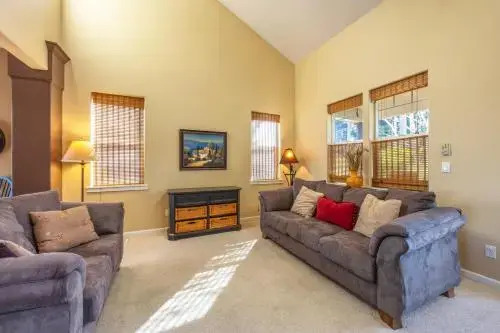 West Sail-River/Mt Vw-5BR/2.5B