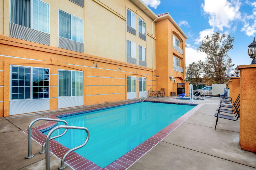 La Quinta by Wyndham Fowler