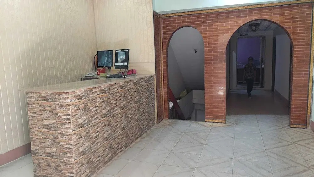 Gold Star Hotel