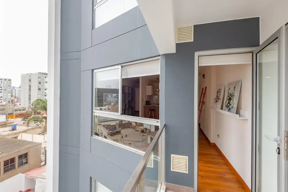 Trendy Host Canvas, Miraflores