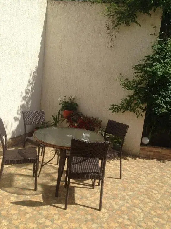 Daniella Guest house