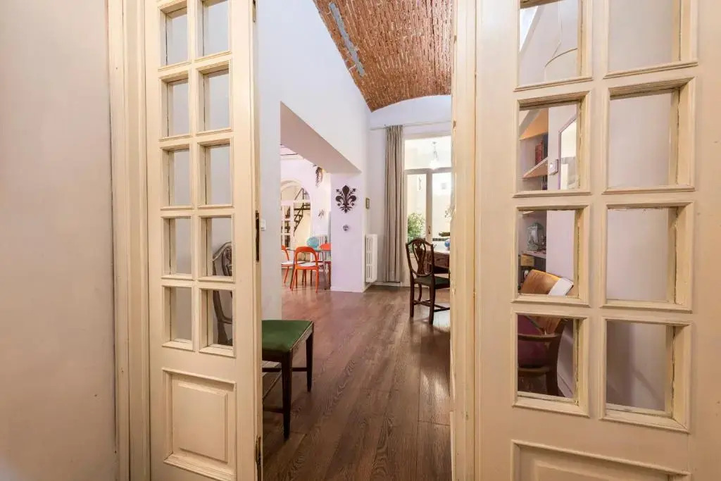 Florence Hideaway by Mmega