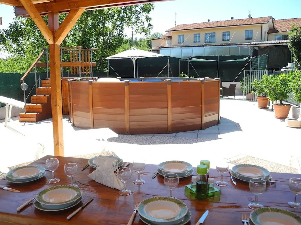 Spacious Holiday Home in Lucca With Swimming Pool