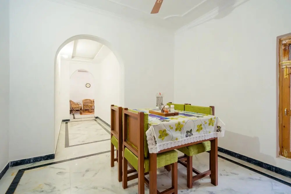 OYO 13292 Home Peaceful 2BHK Villa Kempty Fall