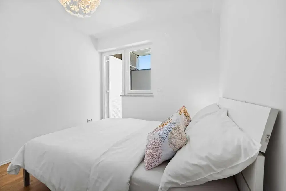 Apartment White