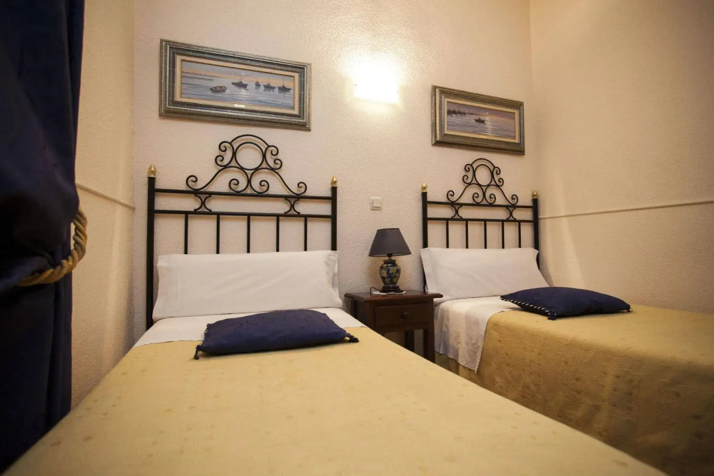 Armesto Rooms