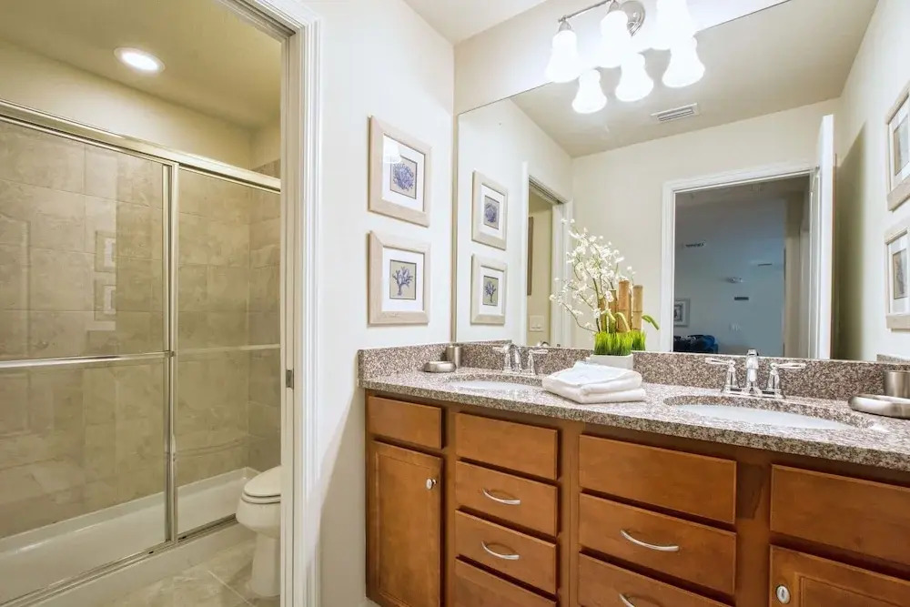 Windsor at Westside-8 Bedrooms House w/pool-3711WW