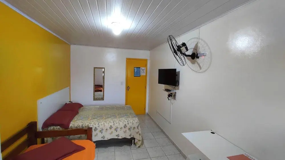 Guest House Renascer K&W