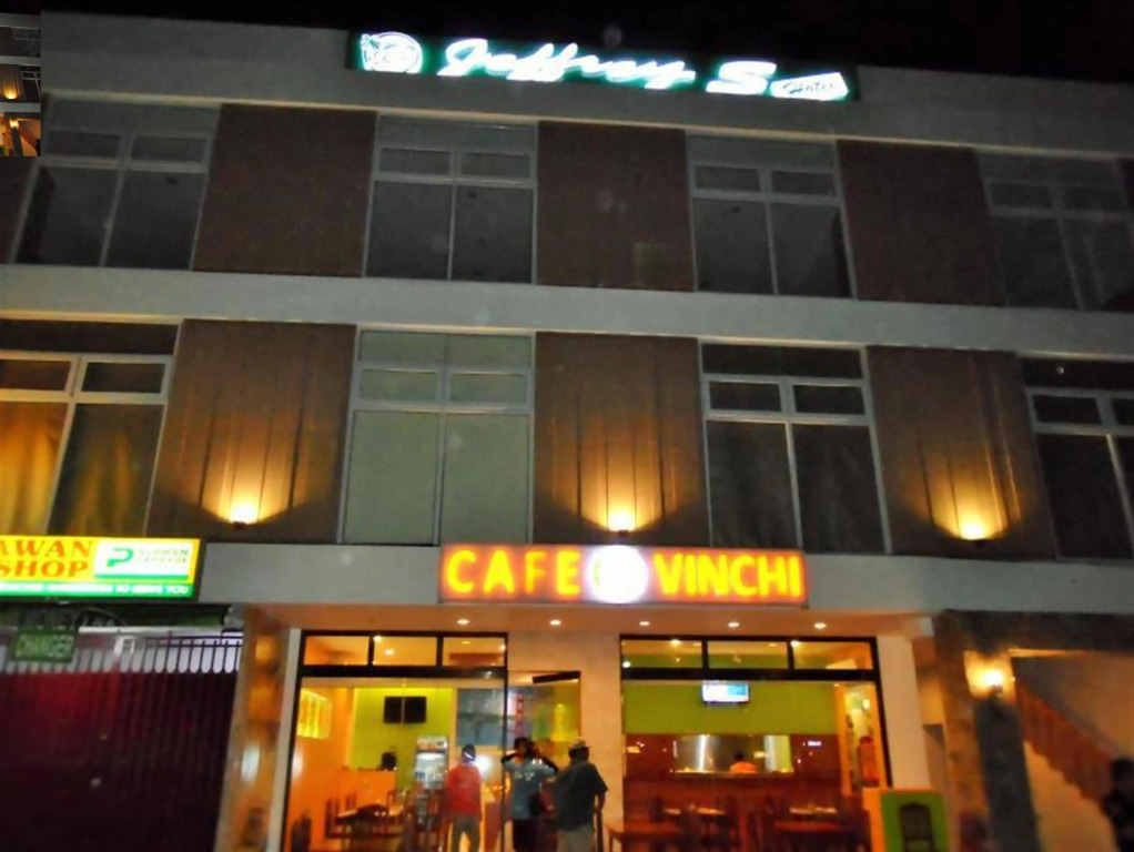Jeffrey S Hotel