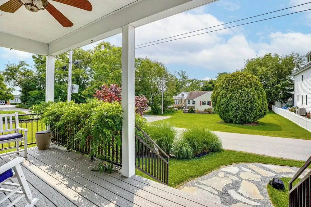 Near Solomons Island Boardwalk: Home w/ Hot Tub!